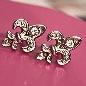 🌸FLEUR DE LIS EARRINGS🌸